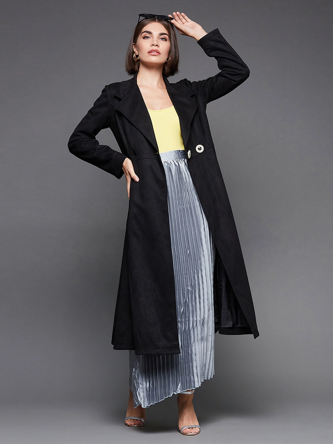 Smart Design Stand Up Collar Women's Black Solid V-Neck Full Sleeves Side Pocketed Polyester Double Breasted Longline Blazer Jacket