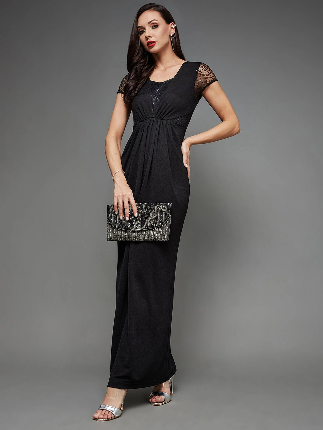 Sleek Draping Hand-Wash Women's Black Sweet-Heart Neck Short Sleeve Embellished Gathered Maxi Dress