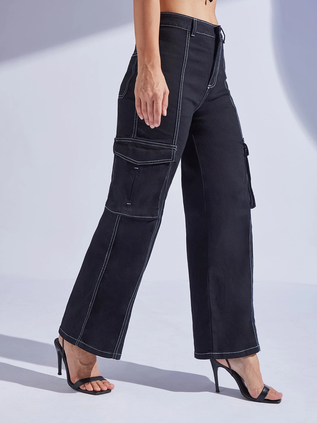 Strong Stitch Women's Black Wide-Leg High-Rise Stretchable Patch-Pocketed Denim Jeans
