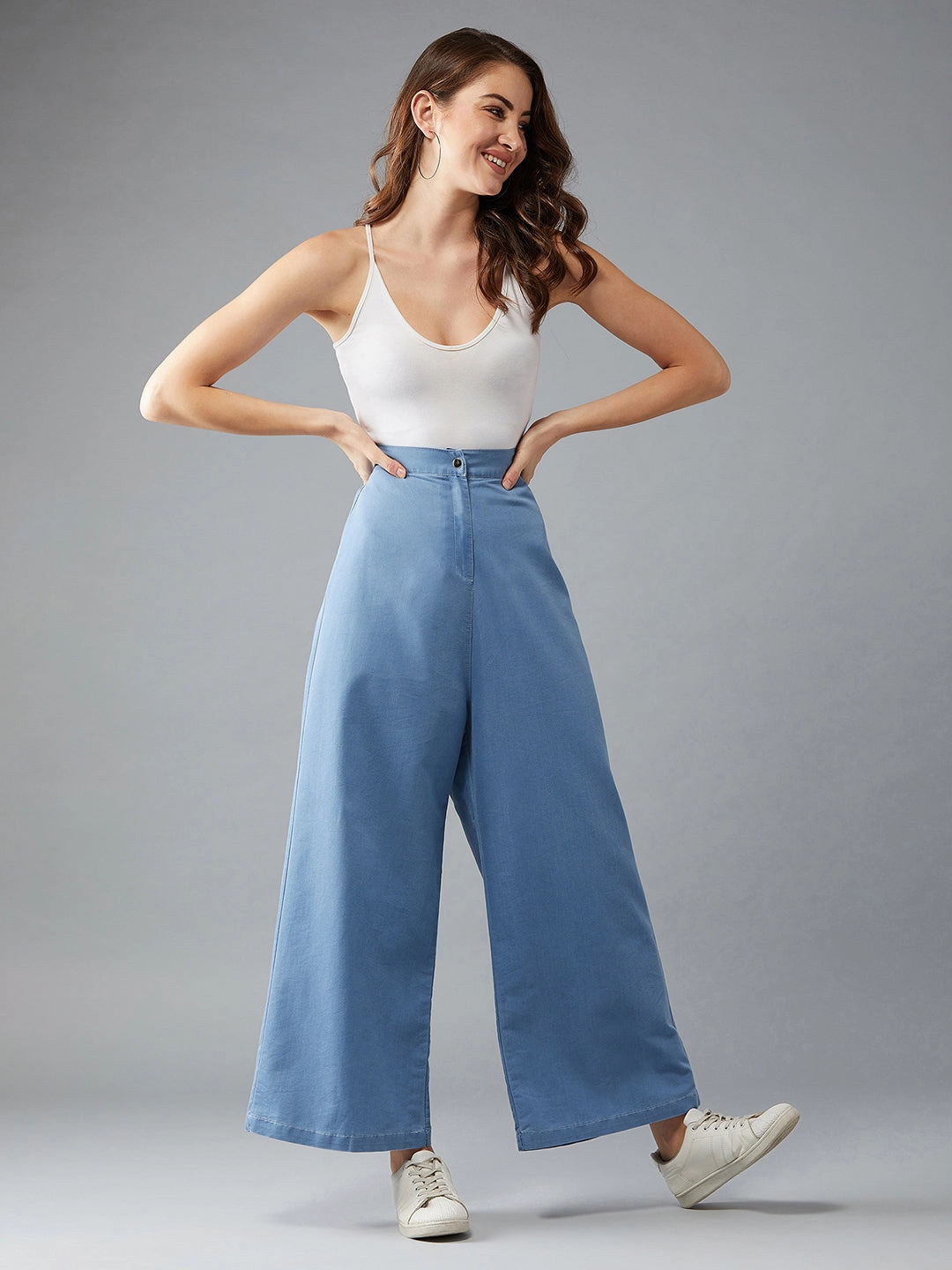 Functional Fashion Women's Blue Flared Wide-Leg High-Rise Light Weight Non Stretchable Denim Pants