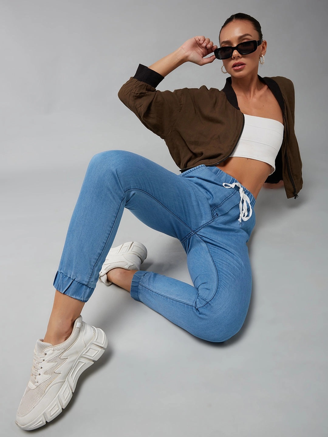 Reinforced Seams FadeResistant Women's Blue Regular Fit Mid Rise Regular Length Non-Stretchable Denim Joggers