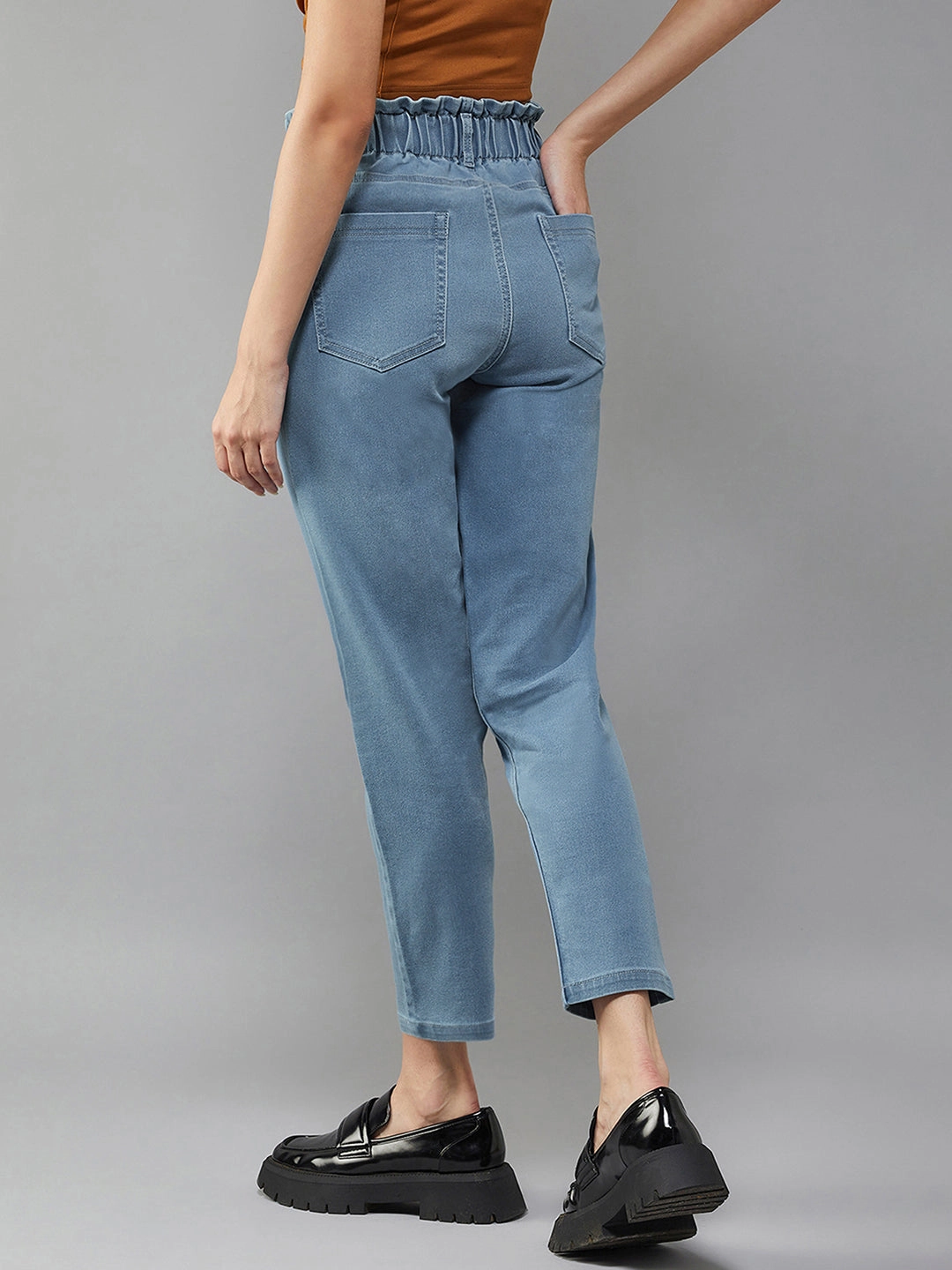 Wrinkle Free Fabric Treatment Women's Blue Tapered Fit High-Rise Stretchable Denim Jeans