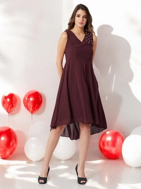 Women's Maroon V-Neck Sleeveless Solid Pearl Detailing Knee-Long High-low Skater Dress wrap waist
