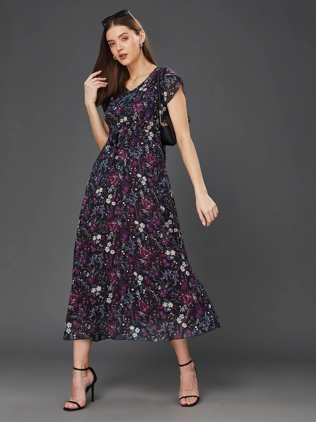 Women's Multicolored-Base-Black V-Neck Short Sleeved Floral Pleated Midi Dress Travel Staple Sleek and Flattering