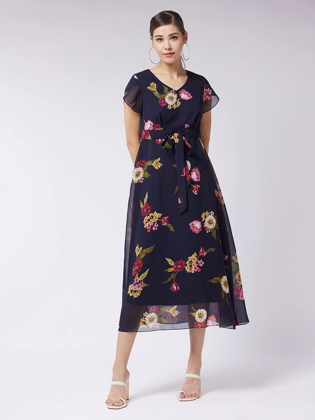 Women's Multicolored-Base-Navy Blue V-Neck Short Sleeve Floral Pleated Midi Dress Soft Presence