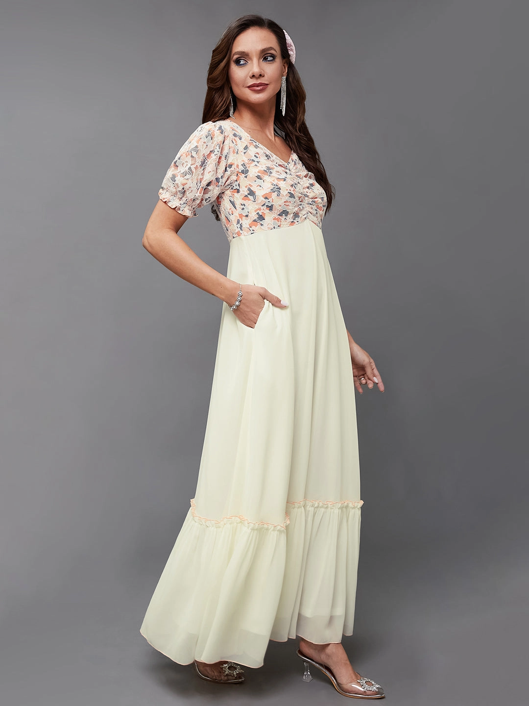 Women's Multicolored-Base-Off White Sweetheart-Neck Puff-Sleeve Geometric Ruching Georgette Maxi Dress Relax Form All Gender