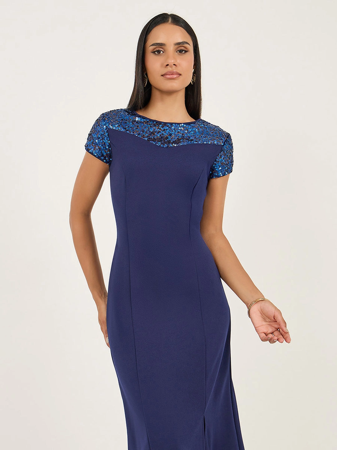 Figure-Skimming Elegant Look Women's Navy Blue Round Neck Cap Sleeves Sequin Panelled Solid Bodycon Maxi Dress