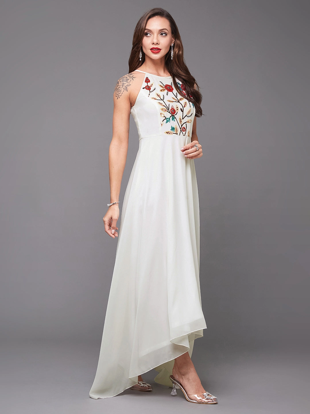 Minimal Cut Women's Off White Halter Neck Sleeveless Solid Embellished Maxi Dress