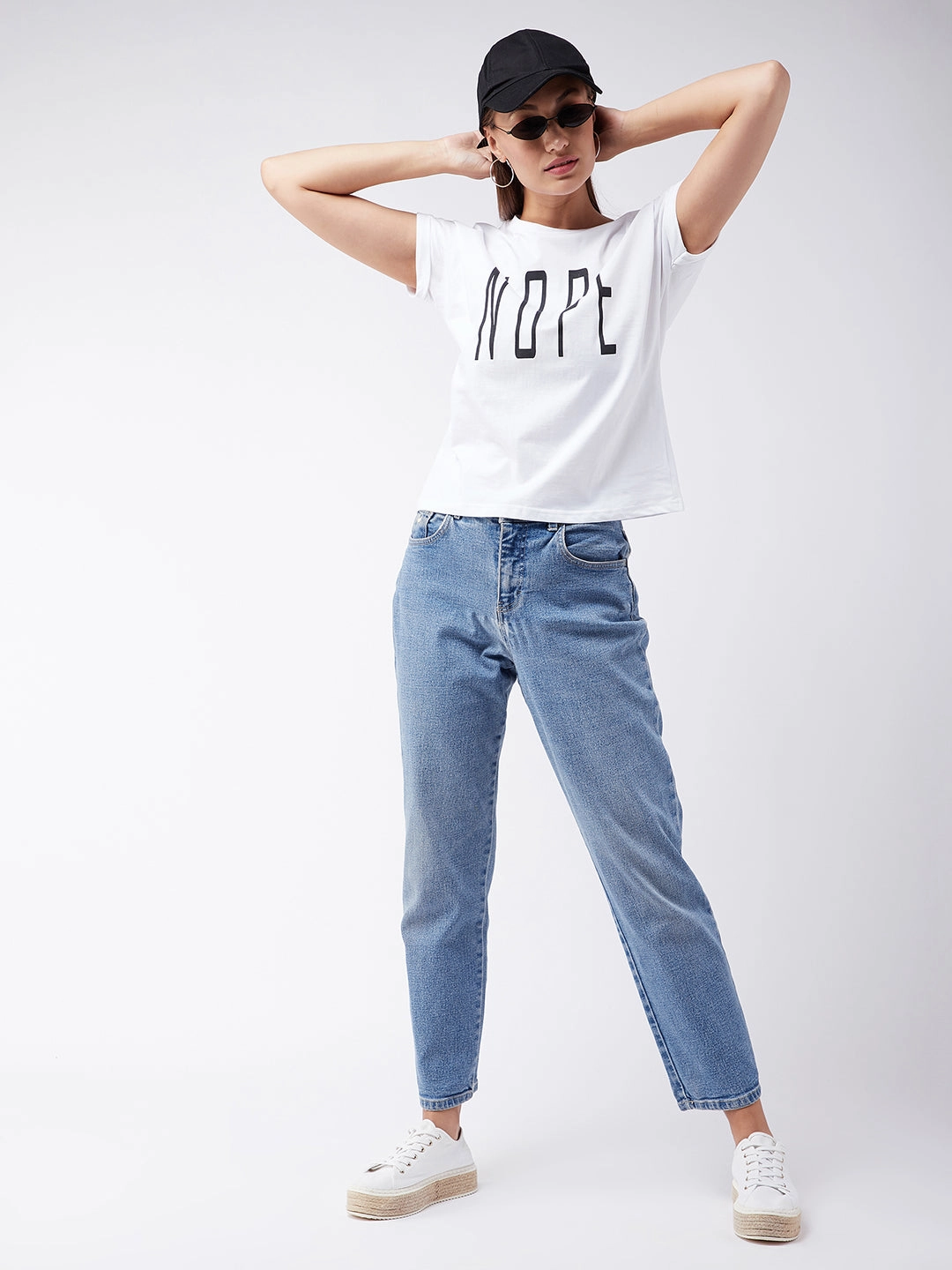 Women's White Round Neck Continuous Short Sleeve Solid Graphic Print T-Shirt Fray Resistant Edges NonRestrictive