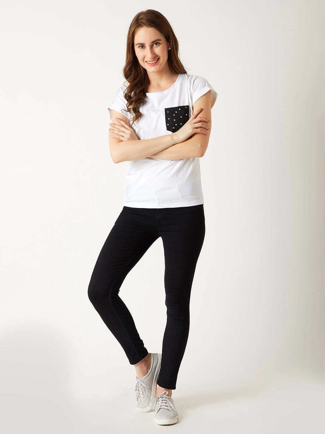 Women's White Round Neck Short Sleeve Cotton Solid Polka Dot Patch Pocket T-Shirt summer top Elegant Cut