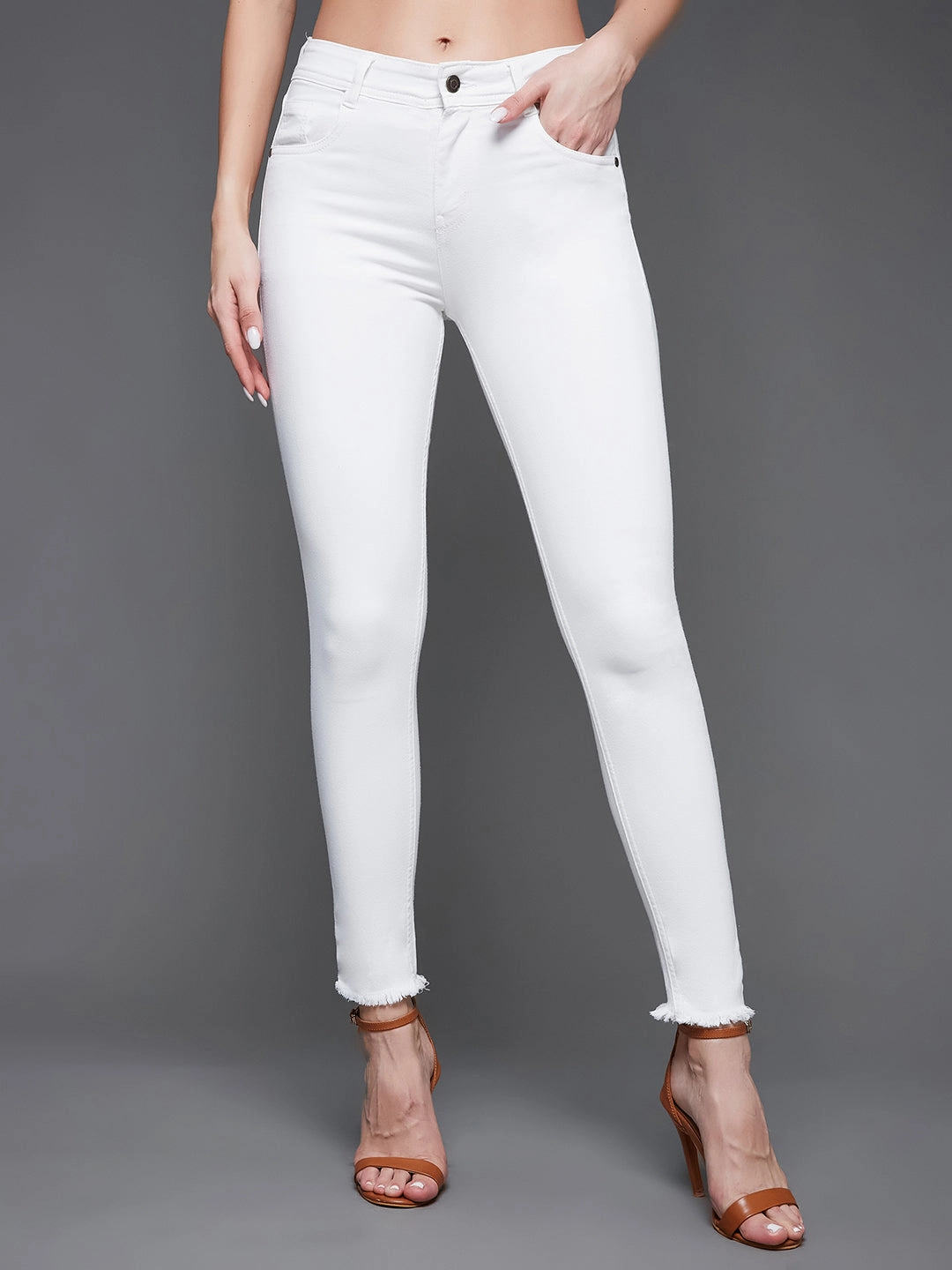 Women's White Skinny Mid-Rise Bleached Clean-Look Cropped Stretchable Denim Jeans Lightweight Morning Stroll