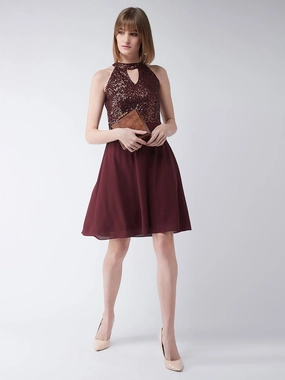 Women's Wine Red Round Neck Sleeveless Solid Sequin Flowy Knee-Long Skater Dress Chic beachwear dress Stylish Waist Fit