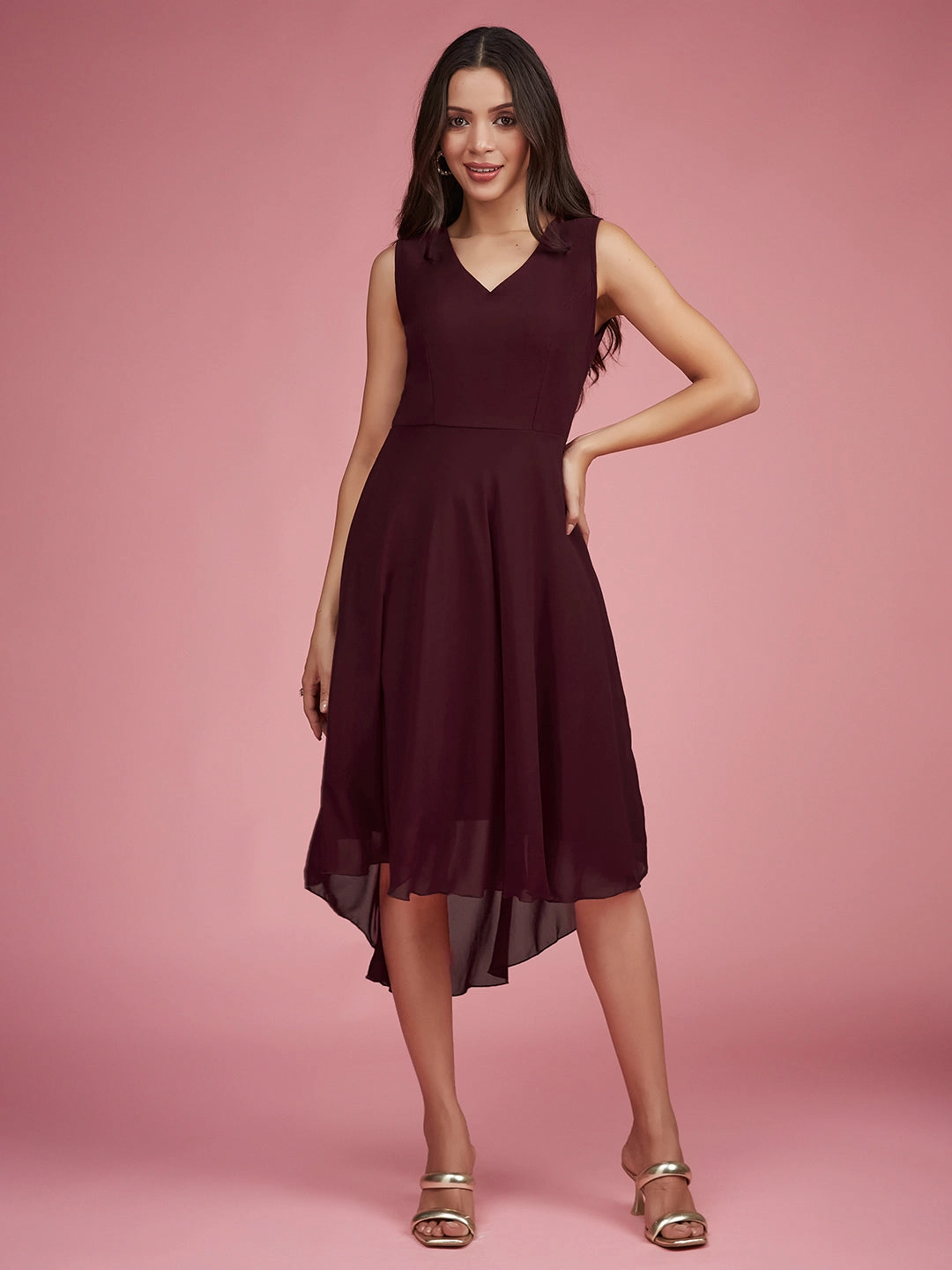 Sweet Mood Women's Wine Red V-Neck Sleeveless Solid High-Low Midi Skater Dress