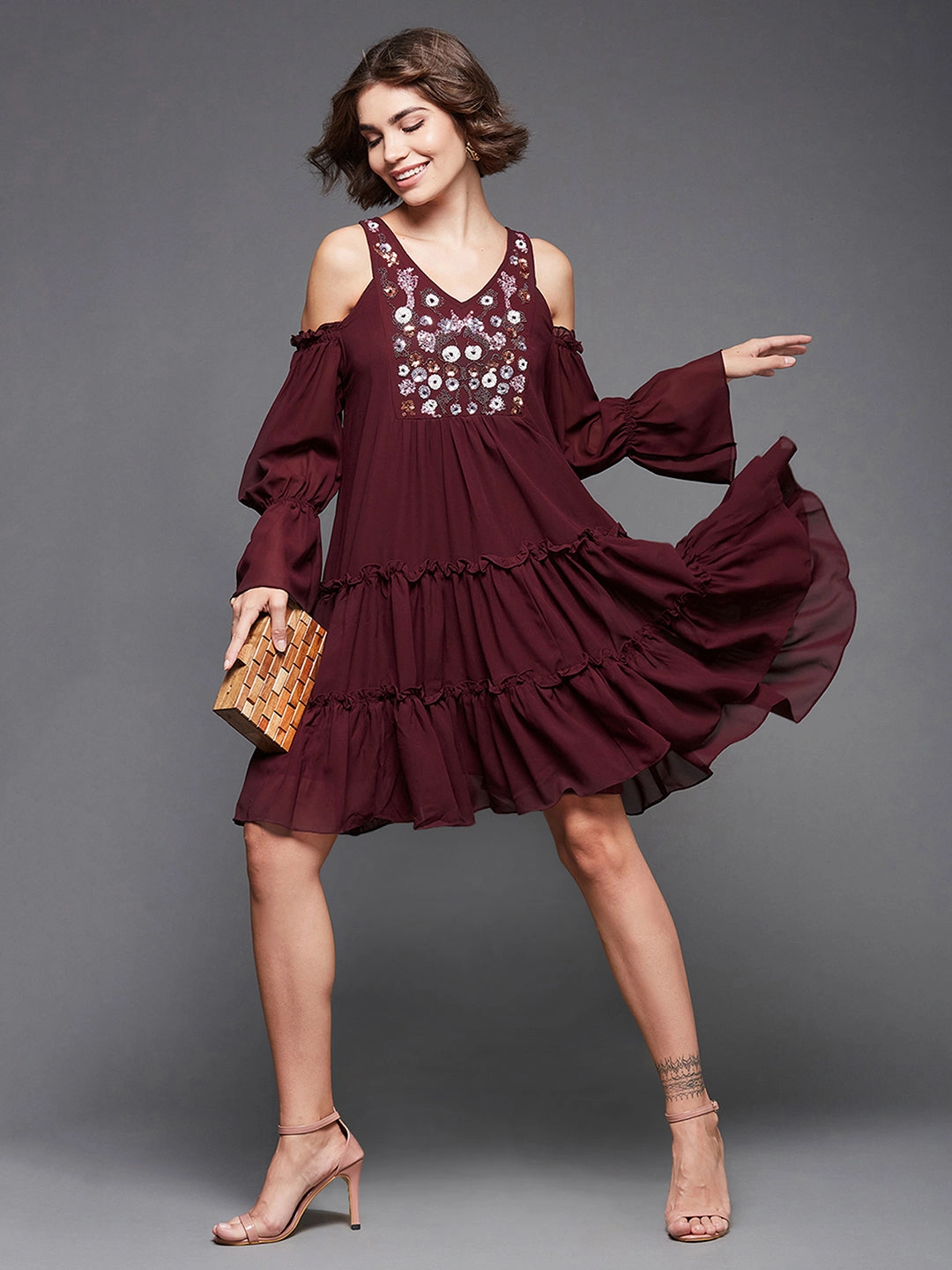 Women's Wine V-neck Cold Shoulder Solid Embellished Knee Length Dress Chilly Weather Layer