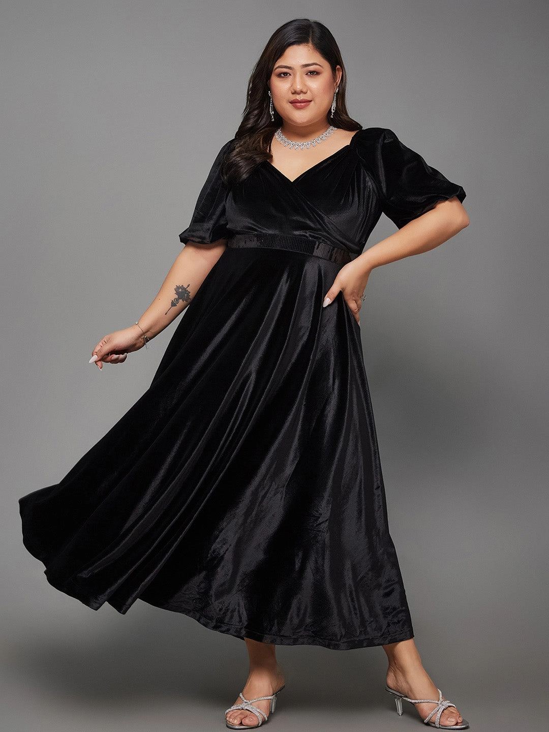 Body Bliss Black Solid Fit & Flare Midi Velvet Dress Inner lining Versatile Comfort Wear