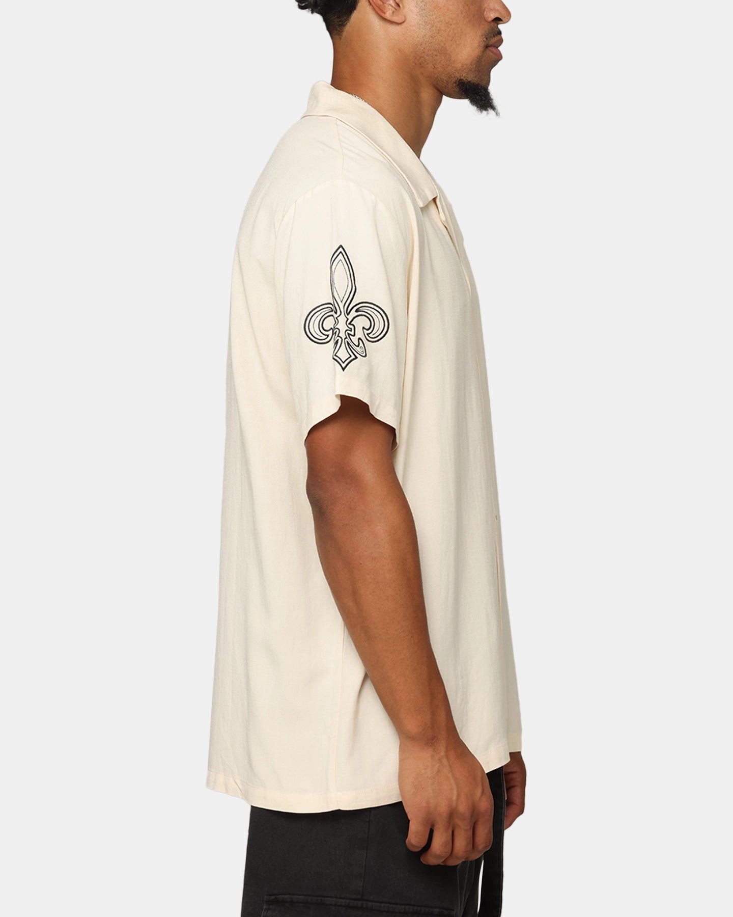 Sporty Tee Ribbed Hemline XXIII Fleur Linen Button Up Shirt Off White