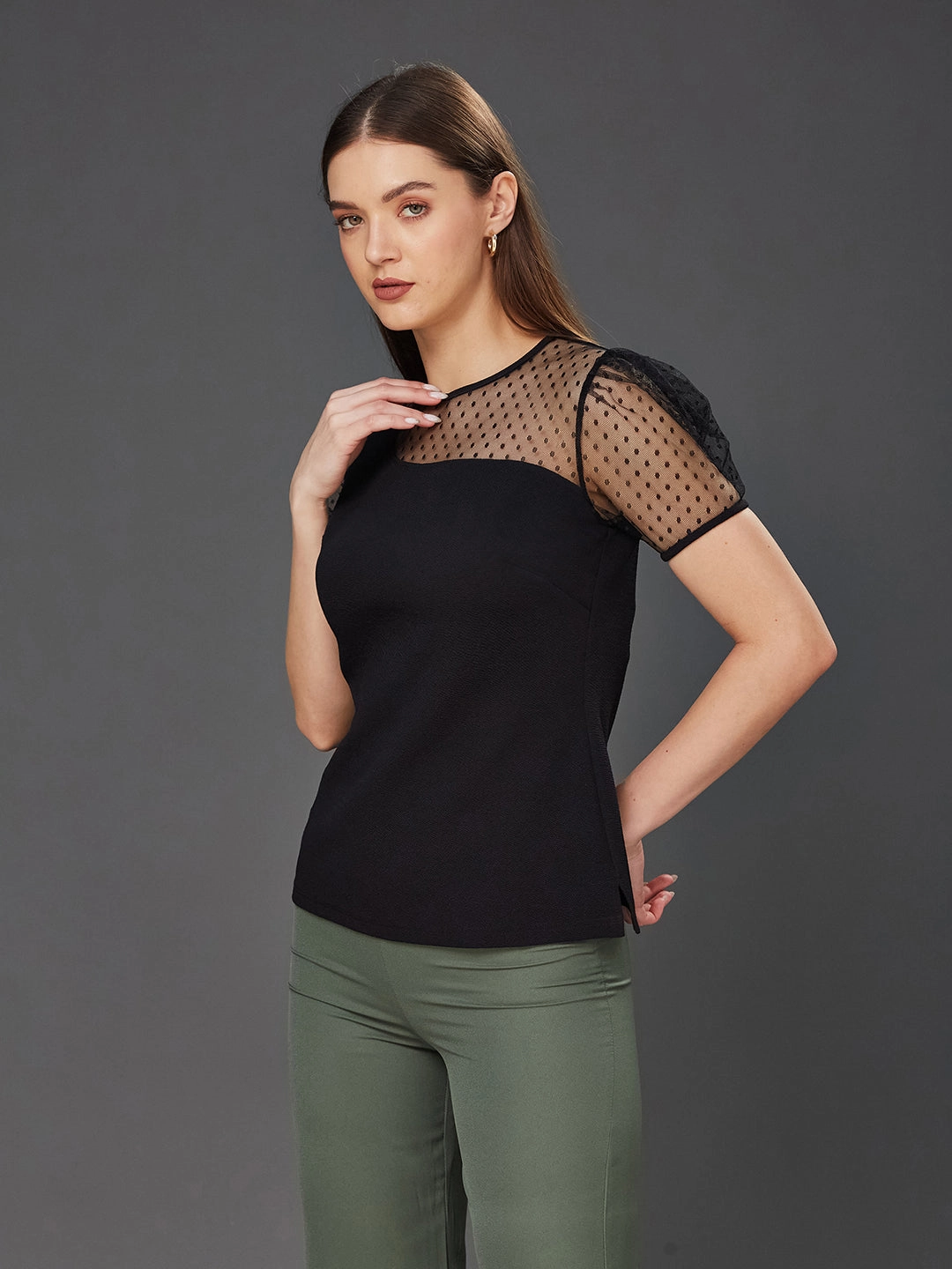 Moisture Management Anti Pilling Technology Crease Ease Women's Black Solid Round Neck Short Sleeve Relaxed Fit Regular Top