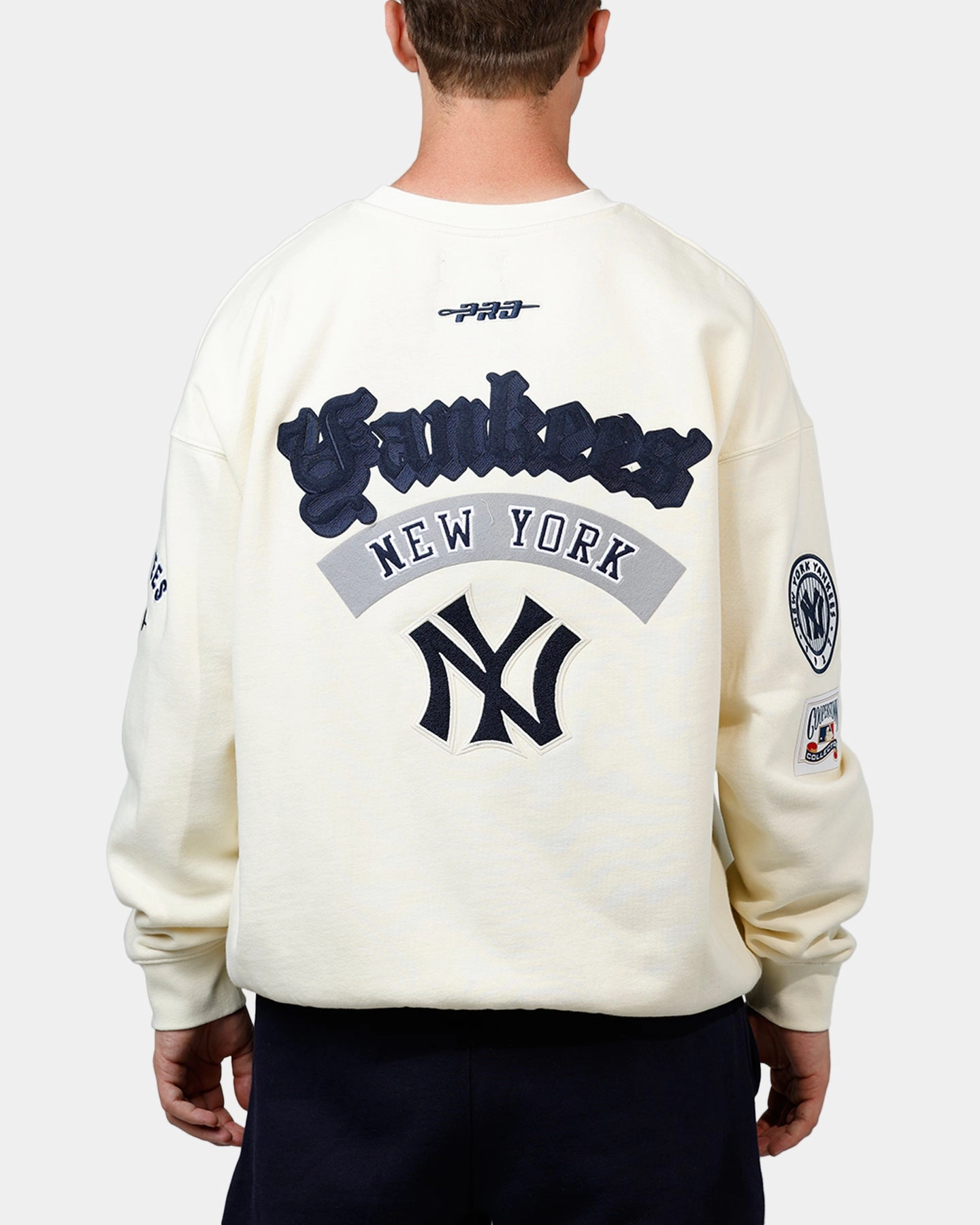 WrinkleFree Finish Multipurpose Design Pro Standard New York Yankees Best Of Crewneck Eggshell
