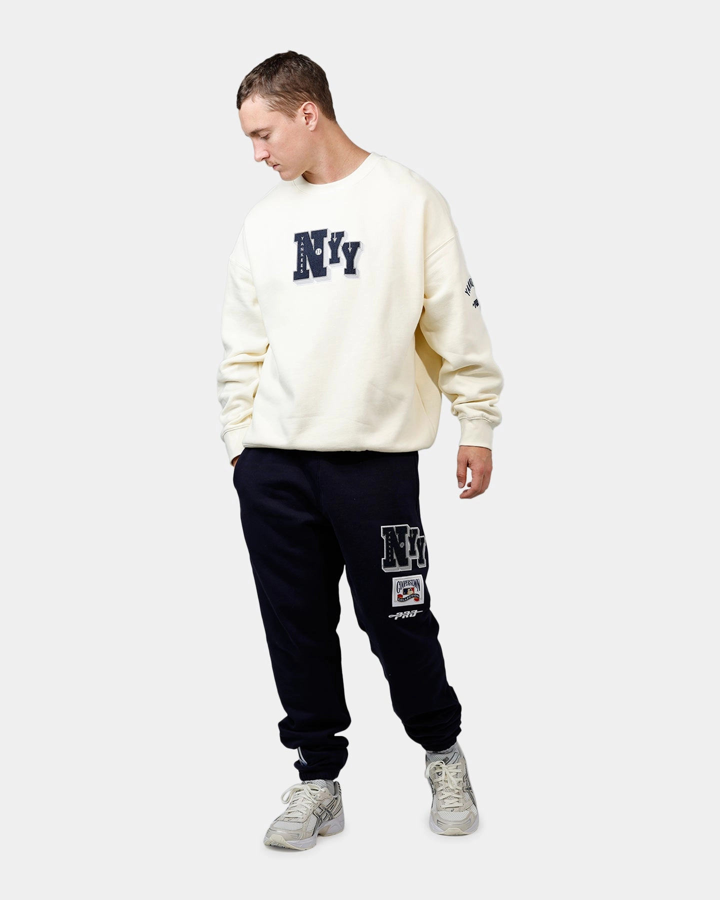 Biodegradable Fiber AntiPillingFinish Pro Standard New York Yankees Best Of Crewneck Eggshell